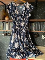 Zuckersüßes Sommerkleid blau Gr. 42/44 Niedersachsen - Uelzen Vorschau