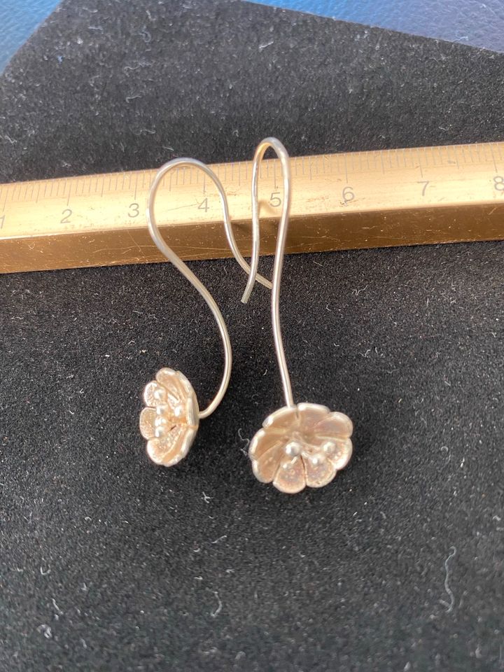 Blüten-Ohrhänger aus Silber in Gotha