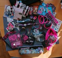 Monster high Sammlung Konvult Armbänder Bochum - Bochum-Südwest Vorschau