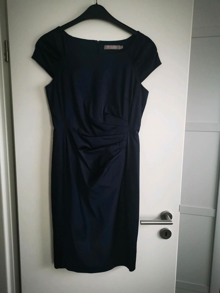 Cocktailkleid, Kleid Gr. 38 Christian berg in Essen