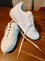 Nike Air Max Schuhe Größe 39 Sachsen - Hoyerswerda Vorschau