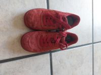 Vado Kinder Schuhe Gr 34 rote Wildlederschuhe 9 Euro Rheinland-Pfalz - Schankweiler Vorschau