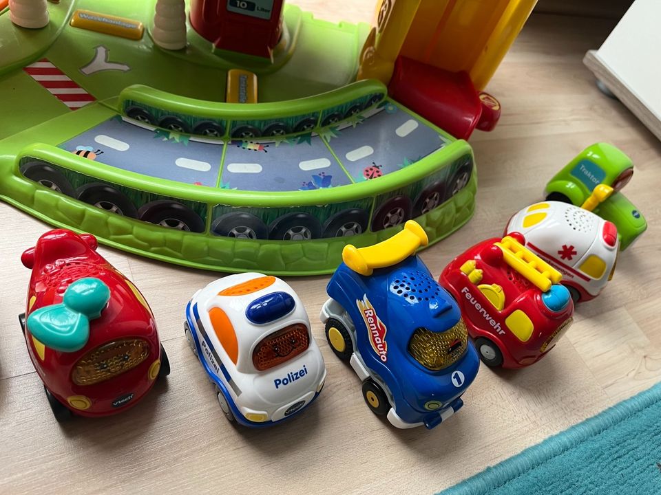 VTech Tut Tut Flitzer, Parkgarage, Gaststätte mit Licht und Sound in Monheim