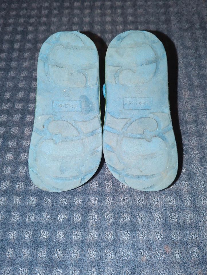 Kindercrogs Gr. 28 Marke Bobby Shoes hellblau in Hessisch Oldendorf