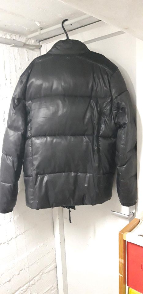 Tolle Esprit Winterjacke Gr.L kein North Face Pufferjacke in Duisburg