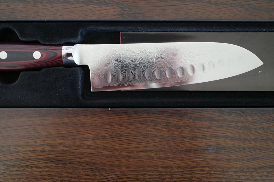 Yaxell Super Gou 161 / 37118 (37101G) Santoku-Kullenschliff 165mm in Heilbad Heiligenstadt