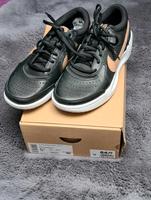 Sneaker - Nike - schwarz - Größe 37 - neu - Schnürung - Damen Bayern - Vilshofen an der Donau Vorschau