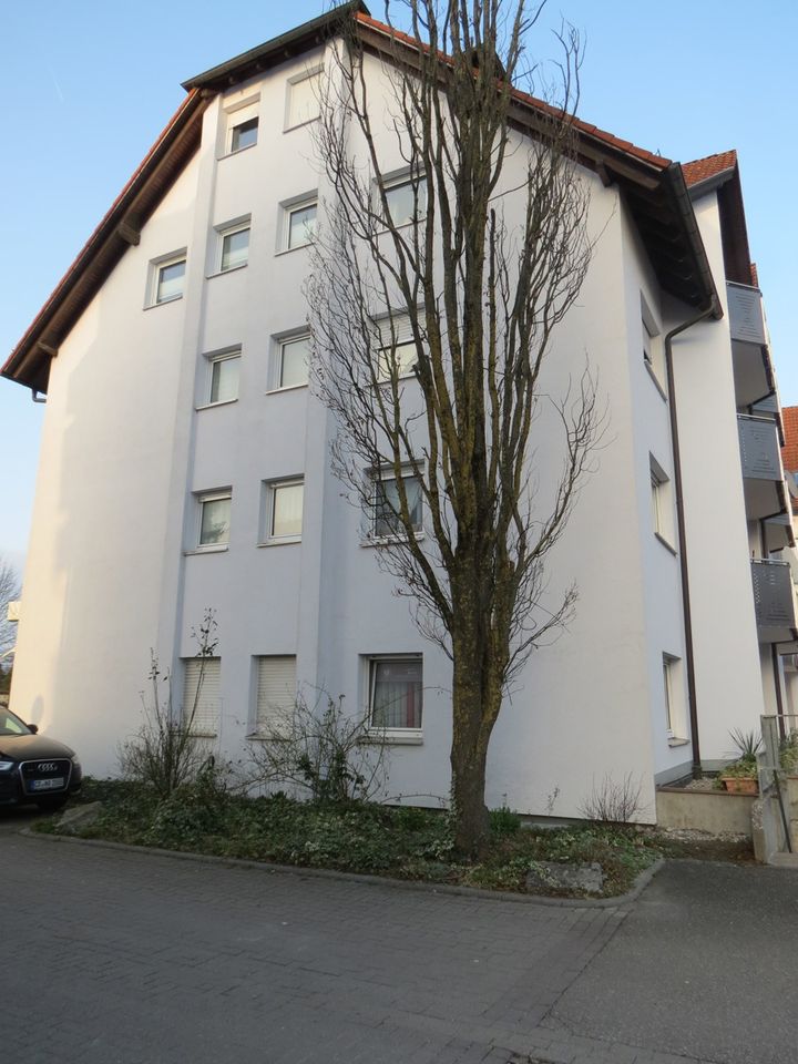 Zentrale Toplage - Moderne 3,5 Zimmer Wohnung mit Balkon + Tiefgarage in Crailsheim zu verkaufen in Crailsheim