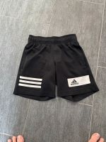 Adidas Shorts für Kinder,größe 128 Bayern - Gersthofen Vorschau