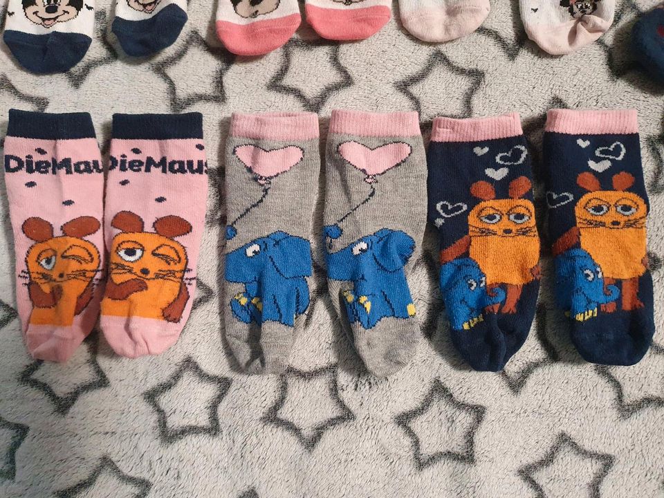 Strümpfe Socken 6 Paar Gr.86-92 74-80 Füßlinge Winnie Minnie Maus in Leipzig