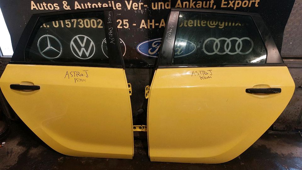 Opel astra J tür hinten nur recht Kombi komplett gut Zustand 2011 in Bochum