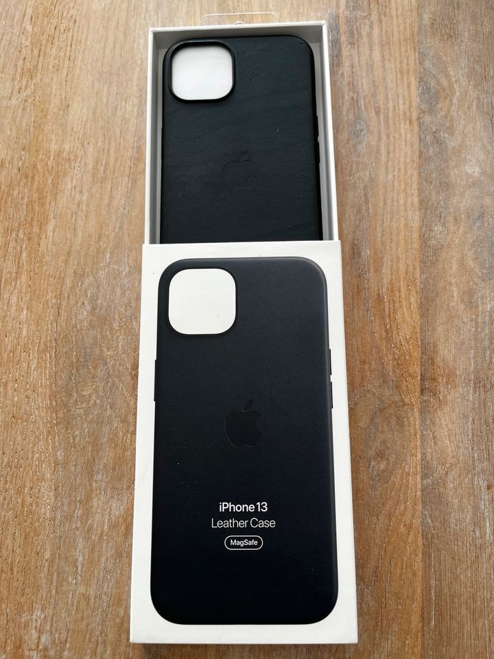 iPhone 13 Leather Case Farbe Midnight in Limburgerhof