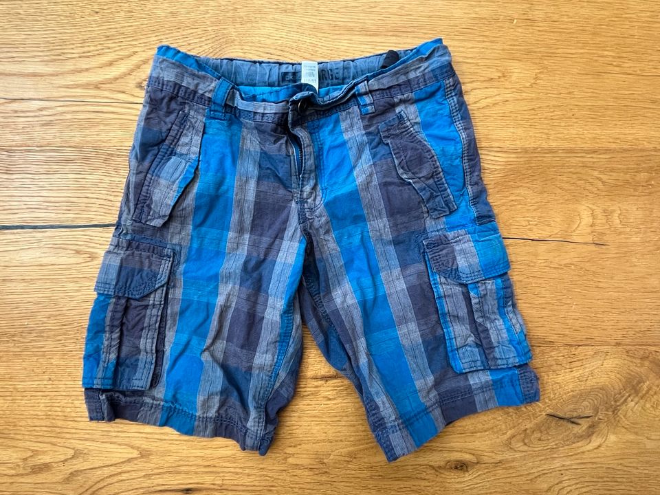 Kurze blaue karierte Hose - Größe 104 - 110 in Ingolstadt