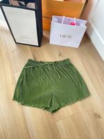 Shorts aus Italien L grün Plissee Hose high rock Waist Zara Bayern - Aichach Vorschau