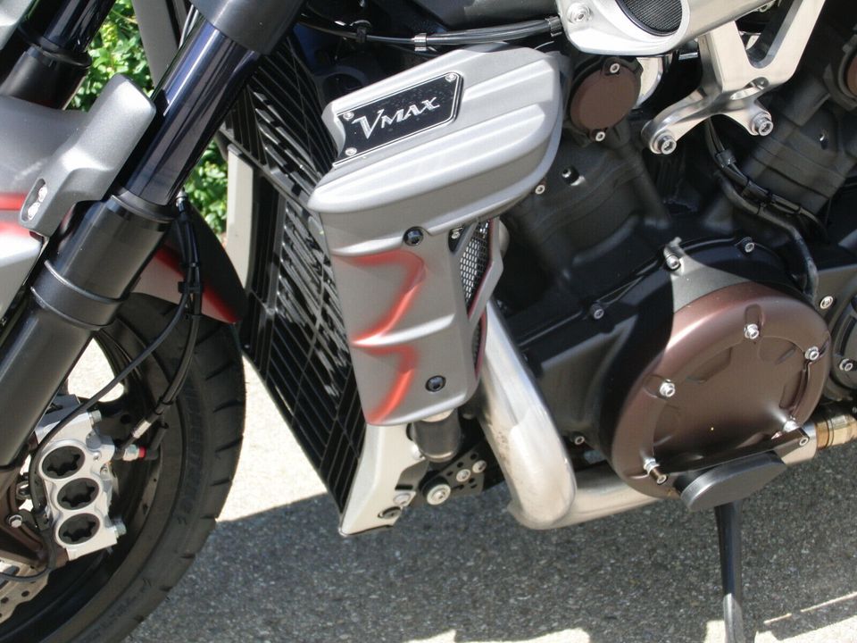 Yamaha Vmax, V-Max 1700,kurzes Heck mit Kennzeichenhalter in Donzdorf