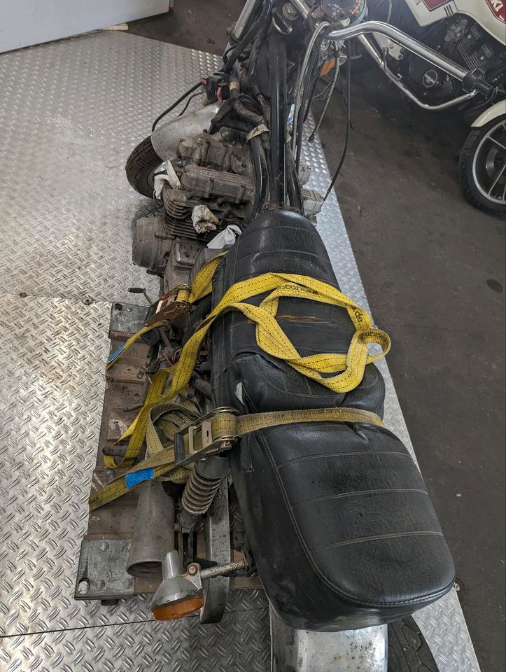 Kawasaki Z750 LTD Unfall Teileträger in Willich