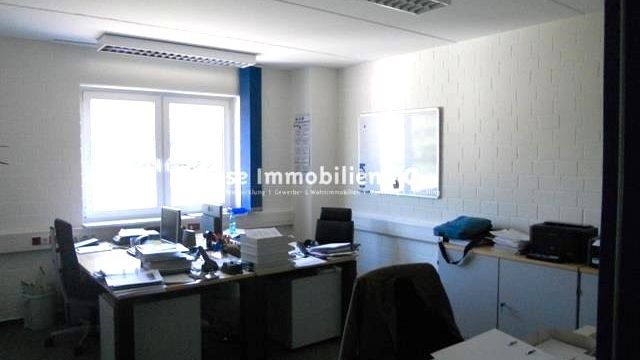 ROSE IMMOBILIEN KG: Moderne Büroräume nahe der BAB 2 in Vlotho zu vermieten in Vlotho