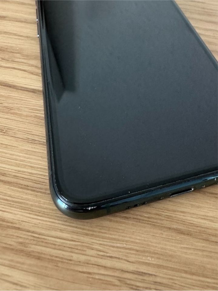 Iphone 11 Pro Nachtgrün 256 Gb in Essen