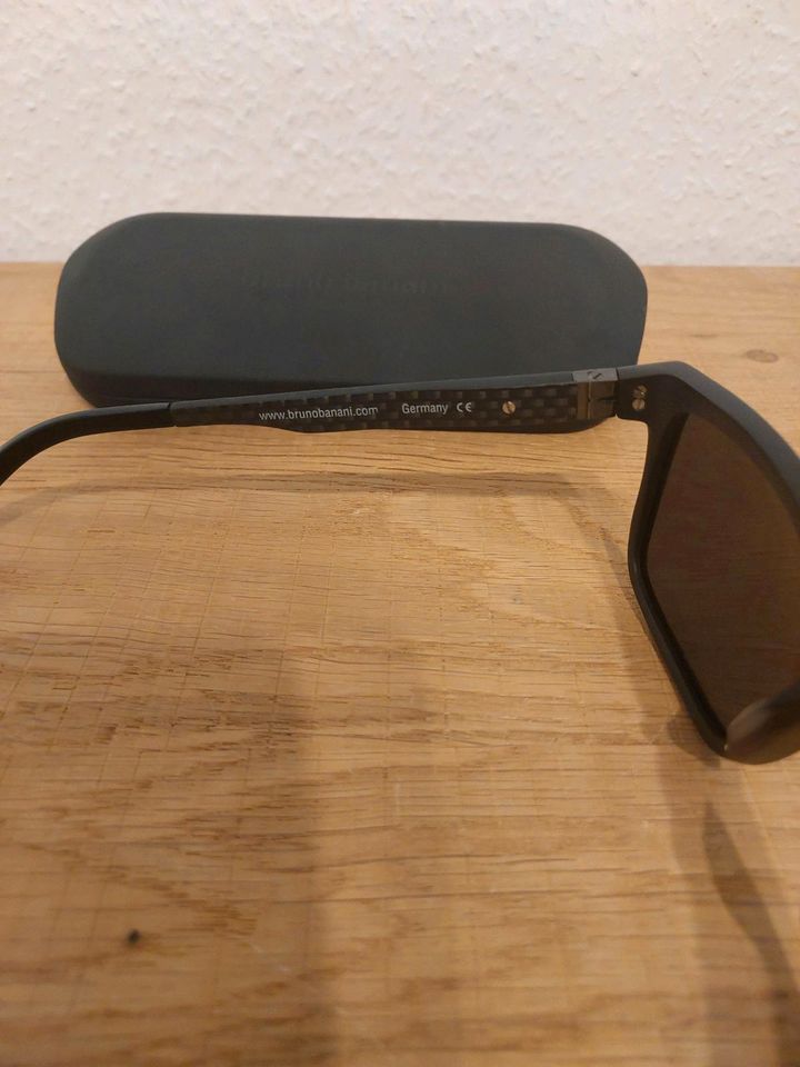 Bruno Banani Sonnenbrille schwarz in Stuttgart