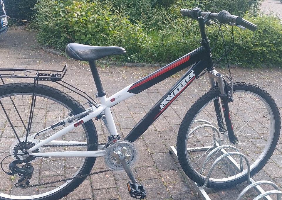26" Alex Fahrrad, Citybike weiß/schwarz in Bremen