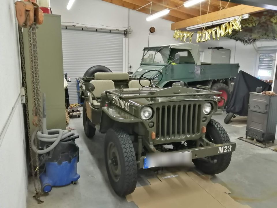 Willys Jeep in Oberhausen-Rheinhausen