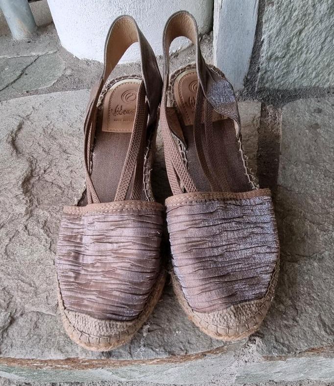 Sommerschuh❣️VIDORETTA❣️mit Keilabsatz Damenschuh Sandalen in Rödental