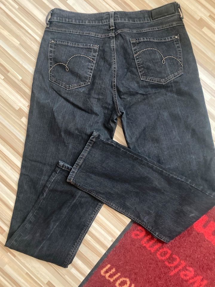 Angel Jeans CICI Gr.42 in Weilheim an der Teck