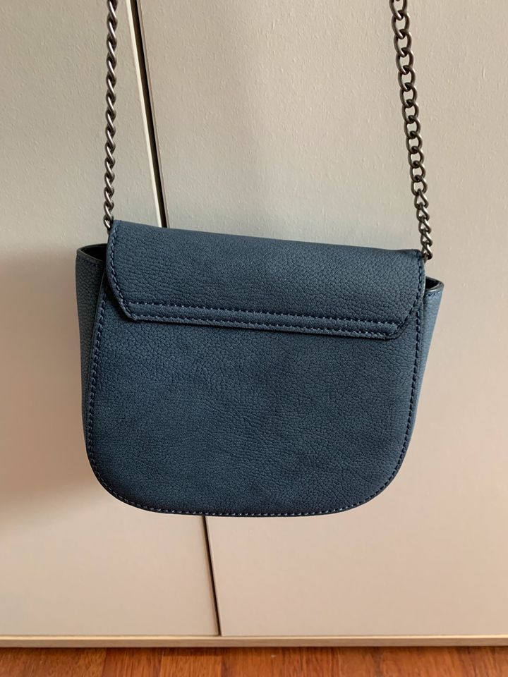 Tasche s.Oliver blau mit Kette in Nordrhein-Westfalen - Dülmen | eBay  Kleinanzeigen ist jetzt Kleinanzeigen