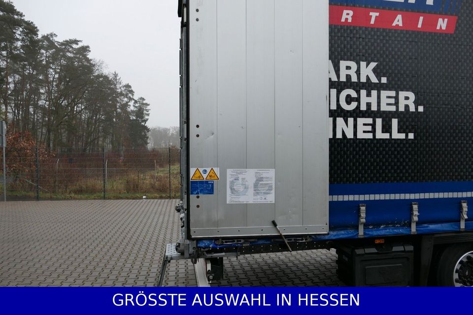 Schmitz Cargobull Mega Liftachse Power Curtain LED   €329.-mt in Pohlheim