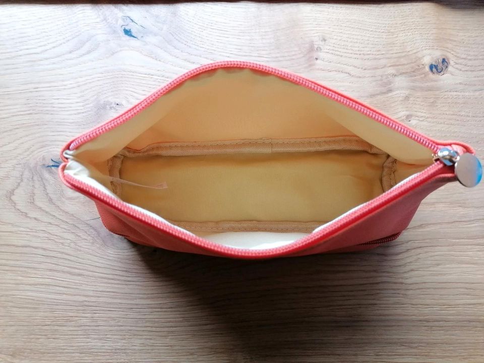 Kosmetik/Reise/Schminktasche orange Kunstleder NEU in Ampfing