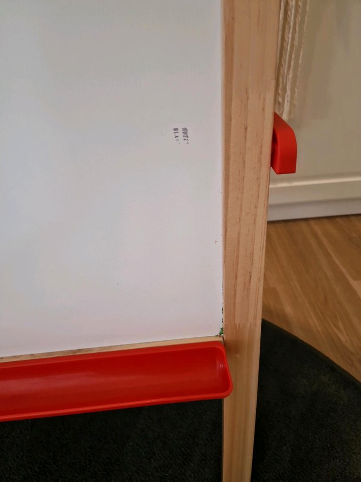 Kindertafel von Ikea in Neuss