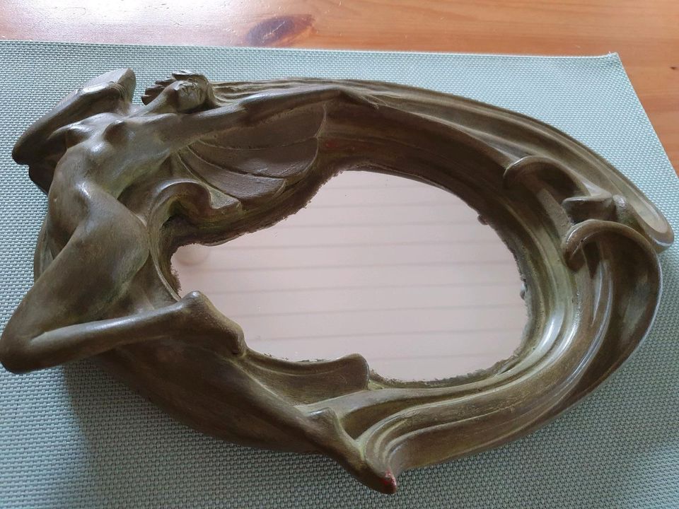 Antiker Jugendstil Spiegel mit Nymphe, Holz, oval in Willich