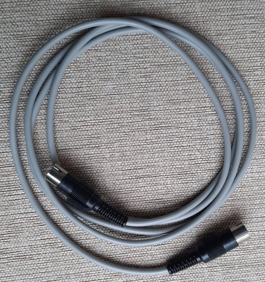 Audio-Kabel mit DIN-Stecker, 5 Pin beschaltet, 2m lang, unbenutzt in Radebeul