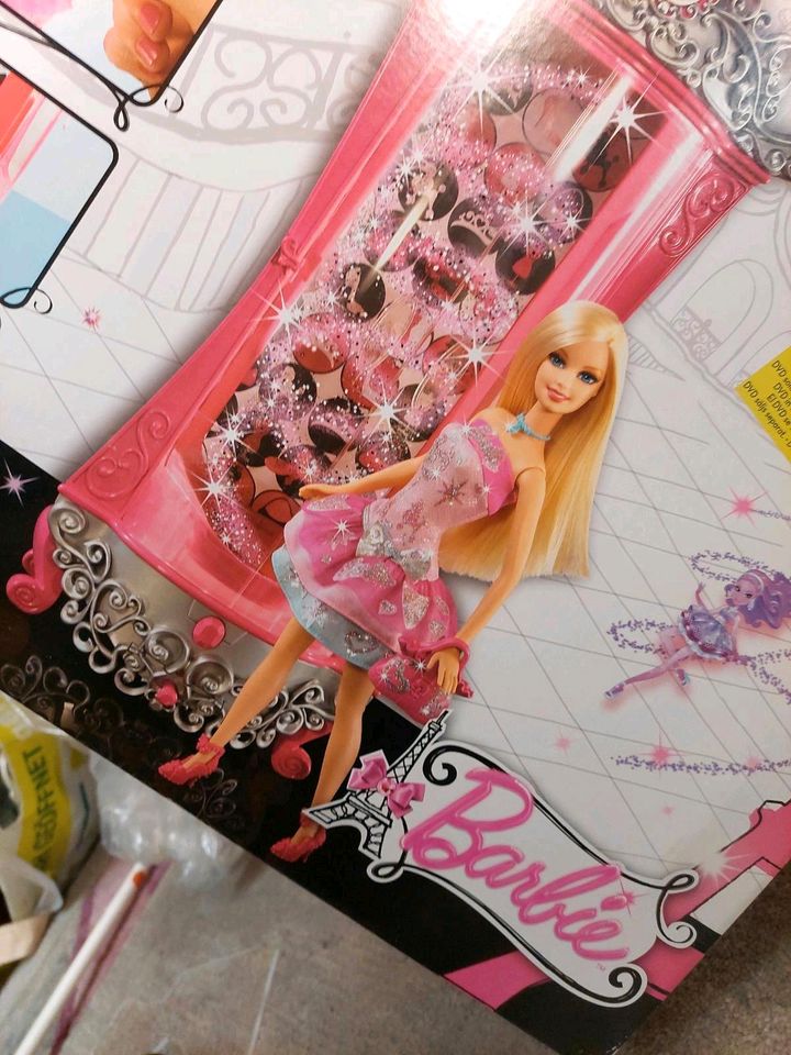 Barbie Glitter Glitzerschrank mit Barbie in Dortmund