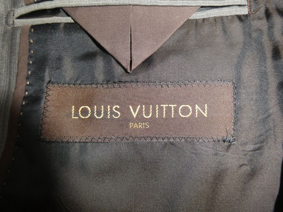 LOUIS VUITTON luxus Anzug = Gr: 54 = NP: 3.900€ = Top in Hannover