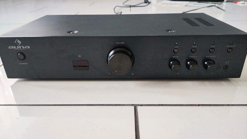 Auna HiFi-Amplifier mir Bluetooth und Auna CD-Player in Lachendorf