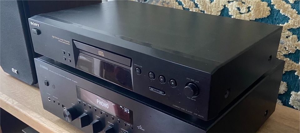 Sony CDP XE270 CD Player in Berlin