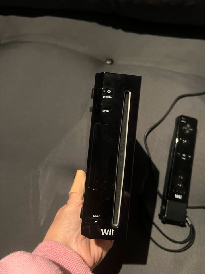 Nintendo Wii Konsole mit Balance Board in Iserlohn