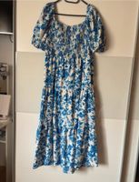 Weißes Kleid mit Blumen Bayern - Winzer Vorschau