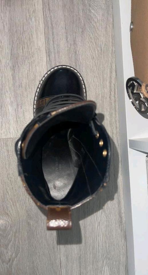 Louis vuitton Boots Original! in Hamburg