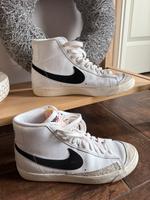 Nike Blazer Gr. 40 Brandenburg - Panketal Vorschau