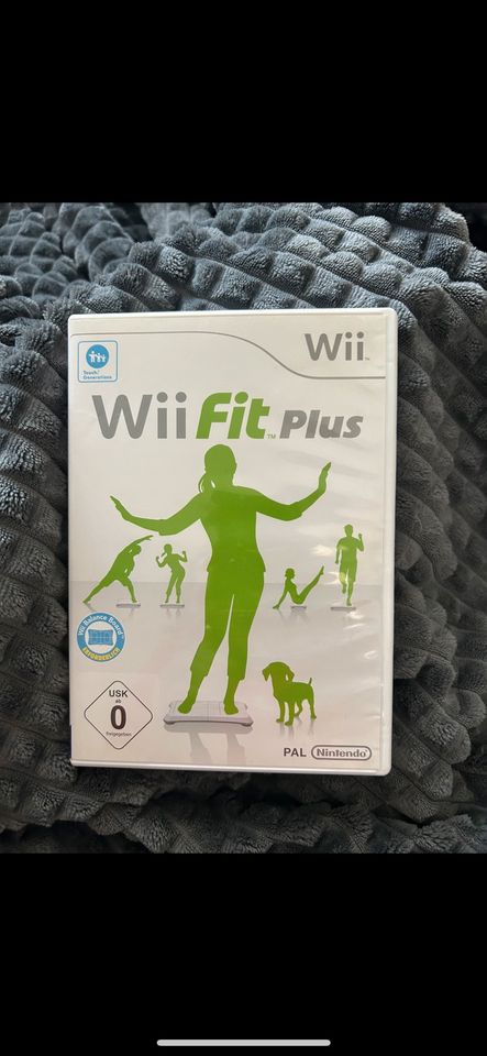 Wii fit plus + Balanceboard/ Wii/ Wii Spiel in Haldensleben