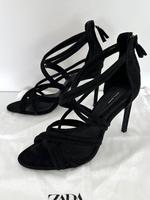 Zara Sandalen High Heels Schuhe Gr.40 schwarz NEU & ungetragen Berlin - Lichterfelde Vorschau