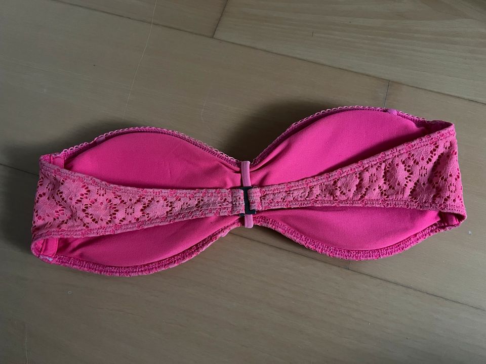 Original HOLLISTER Bikini Oberteil pink Gr. M wie Neu in Sankt Augustin