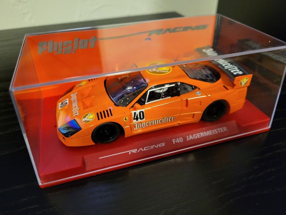 1:32 SLOTCAR > FLY RACING FERRARI F40 JÄGERMEISTER < NEU in Muggensturm