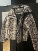 Jacke in Schlangenoptik Thüringen - Erfurt Vorschau