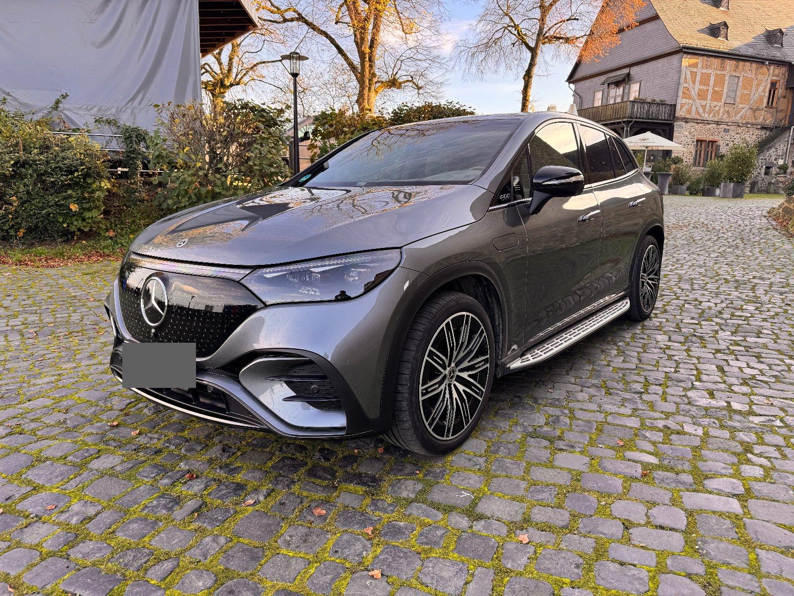 Abbildung des Autos Mercedes Benz EQE SUV 35…
