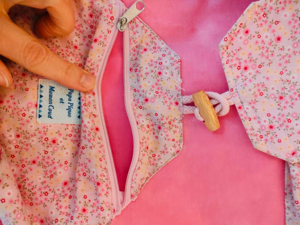 Kleinkind Rucksack pink aus Paris Papa pique et Mama coud in Düsseldorf