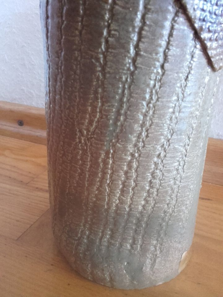 Vase/ Blumenvase, getöpfert; Handarbeit in Alpirsbach