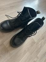 Dr. Martens Boots Stiefel Größe 38 Hessen - Fulda Vorschau